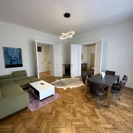 Artliving Apartment-Top 3 Self Check-In Graz Bagian luar foto